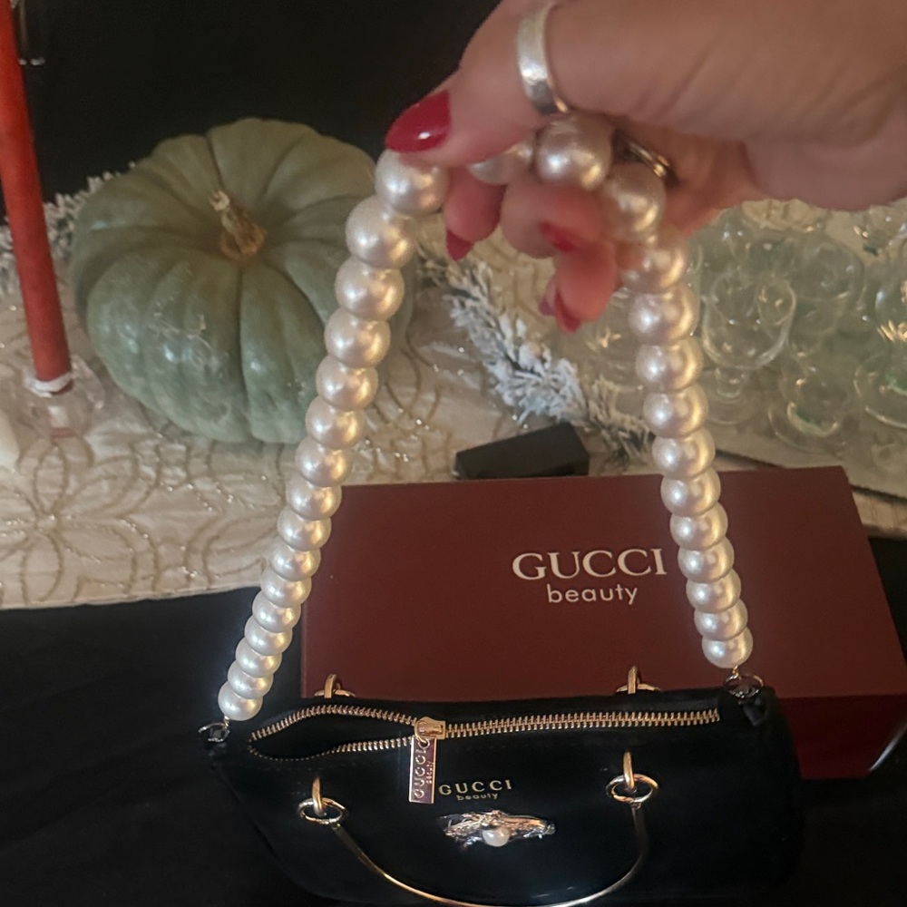 Gucci Black Velvet Clutch with Gold Handles and Pearl Wristlet - Picture 5 of 13